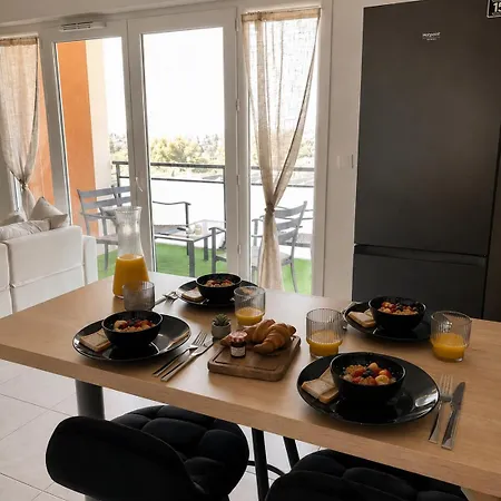 דירה Elegant Avec Terrasse & Vue Degagee Bourgoin-Jallieu